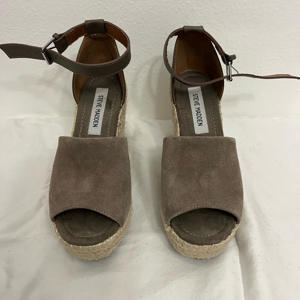 Ladies shoes Steve Madden size 7